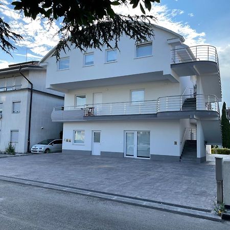 Apartmaji Meduza イゾラ エクステリア 写真