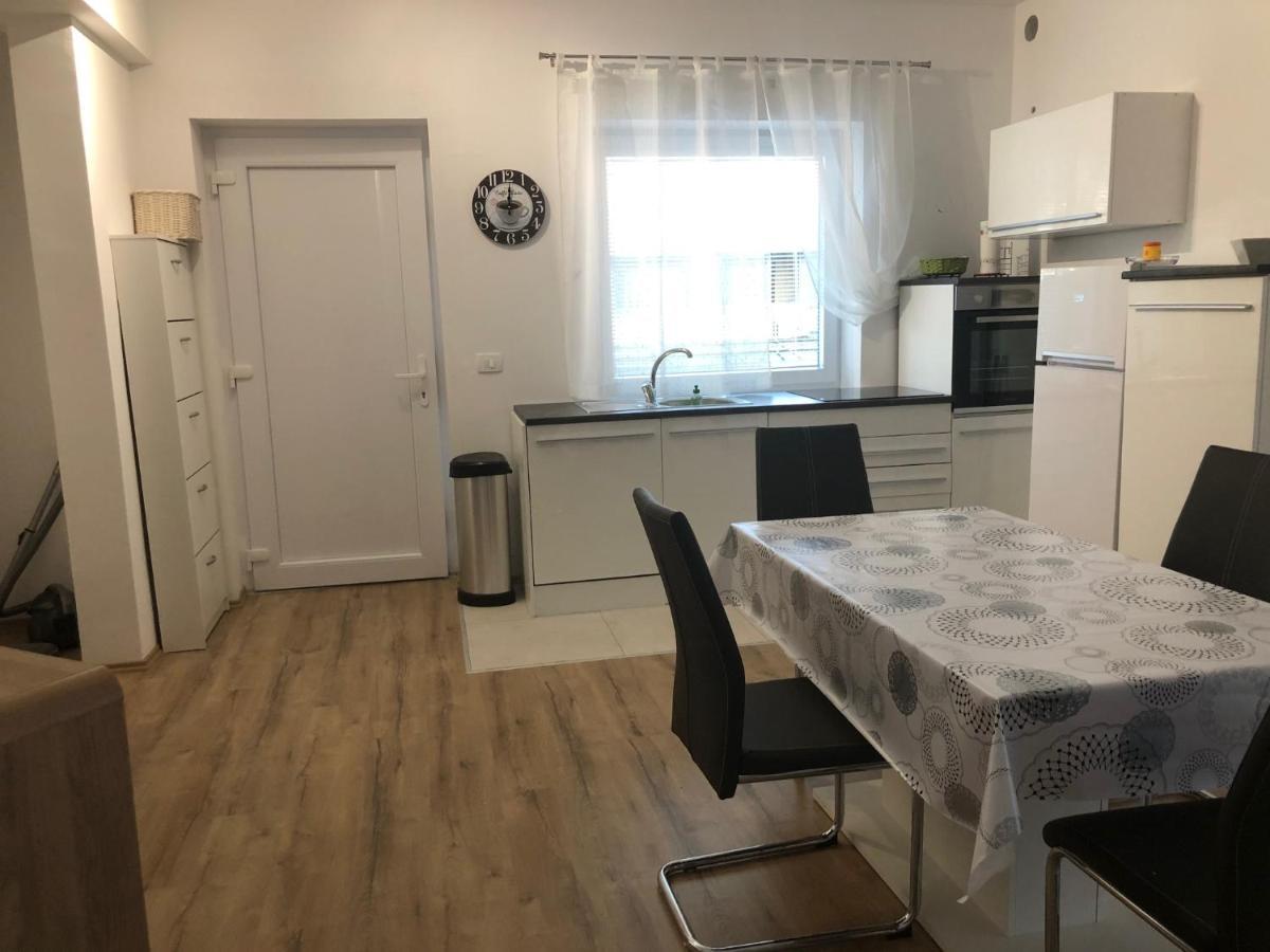 Apartmaji Meduza イゾラ エクステリア 写真